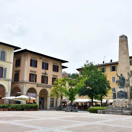 Piazza Arnolfo 1932 Apartmán Colle Val D'Elsa